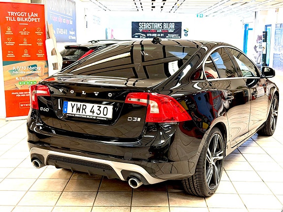 Volvo S60 3 of 17