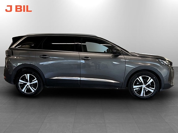 Peugeot 5008 16 of 19