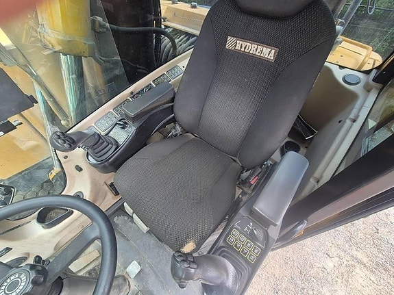 Hydrema MX 16 - Makin 3d - Stora BM fäste i undervagn 4 of 7