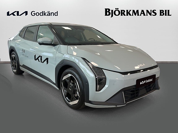 Kia EV4 3 of 22