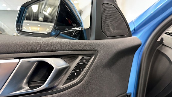 BMW 118i 14 of 17