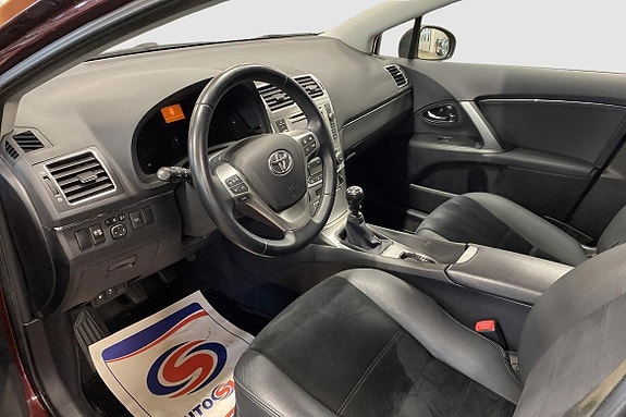 Toyota Avensis 9 of 11