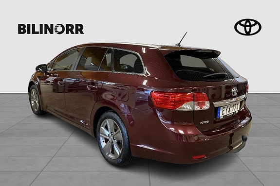 Toyota Avensis 4 of 11