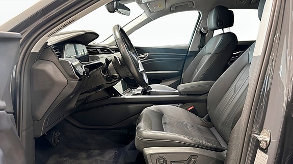 Audi Q8 e-tron 14 of 20