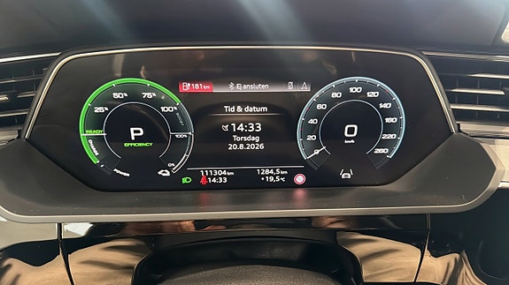 Audi Q8 e-tron 19 of 20