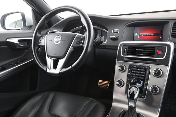 Volvo S60 14 of 30