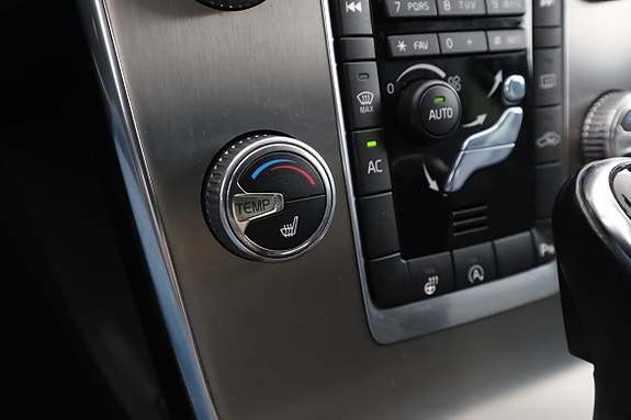 Volvo S60 27 of 30