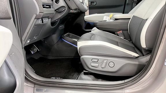 Kia EV3 14 of 19