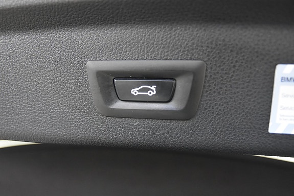 BMW 320d 16 of 17