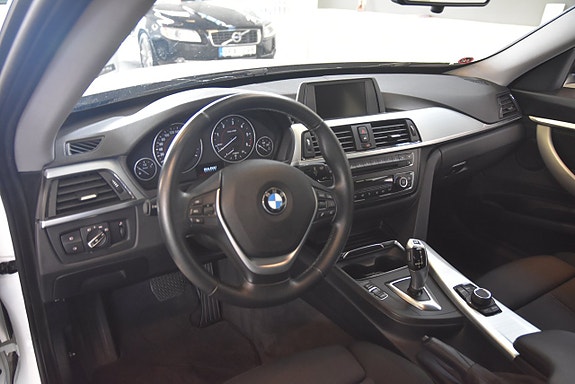 BMW 320d 6 of 17