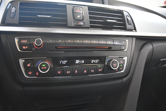 BMW 320d 13 of 17