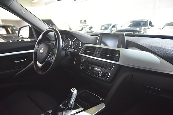 BMW 320d 10 of 17