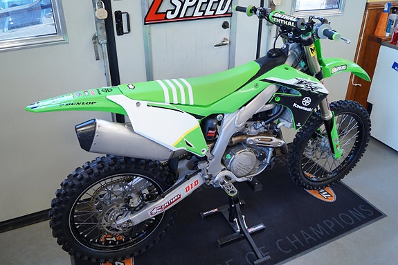 Kawasaki KX 450 8 of 9