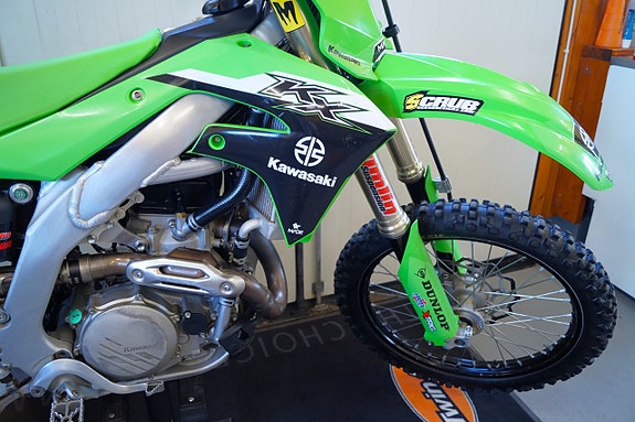 Kawasaki KX 450 7 of 9