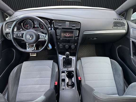 Volkswagen Golf I 11 of 21