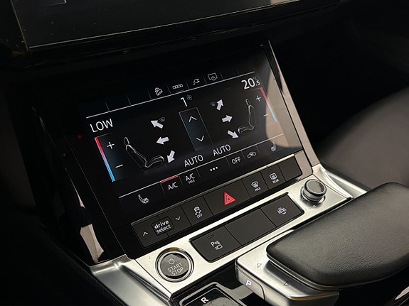 Audi Q8 25 of 30