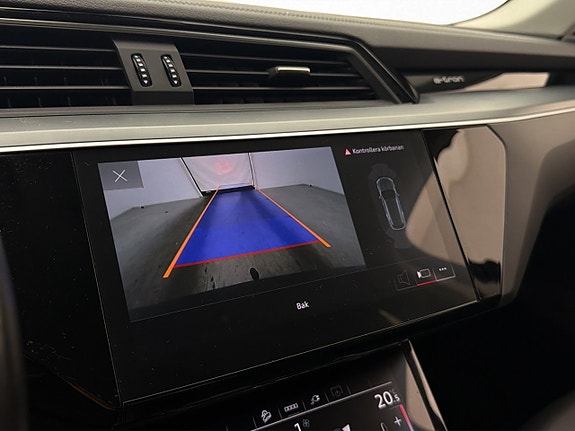 Audi Q8 21 of 30