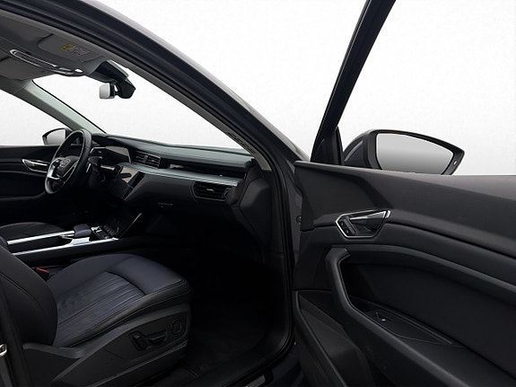 Audi Q8 29 of 30