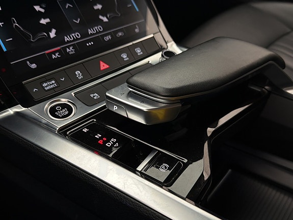 Audi Q8 26 of 30