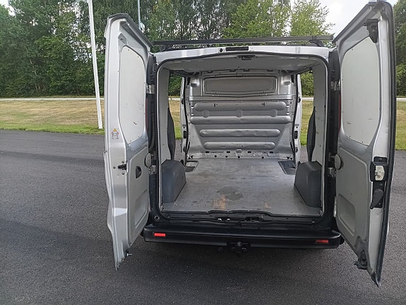 Renault Trafic 11 of 11