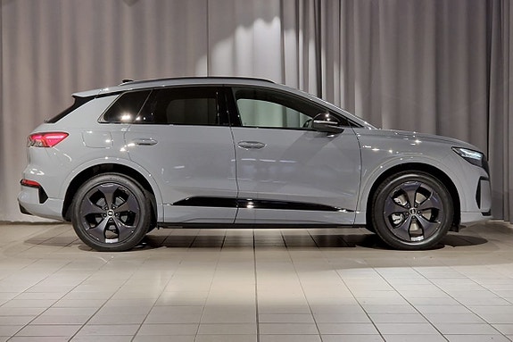 Audi Q4 e-tron 3 of 17