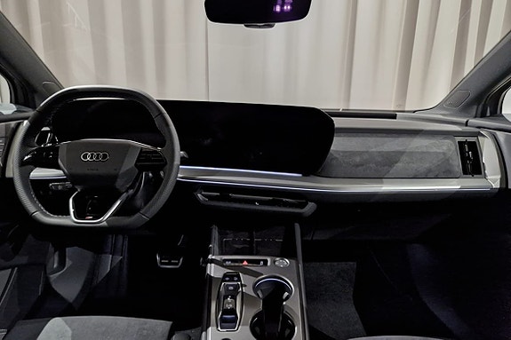 Audi Q4 e-tron 9 of 17