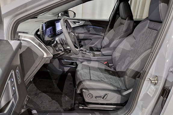Audi Q4 e-tron 8 of 17
