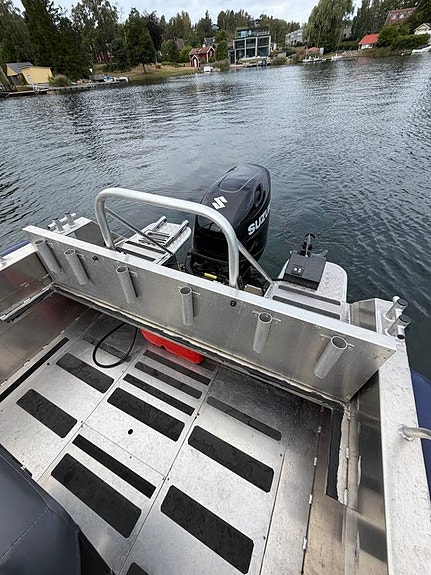 Karlgrenare Defender 6.7-Suzuki 115-25 -6 års garanti motor 6 of 9