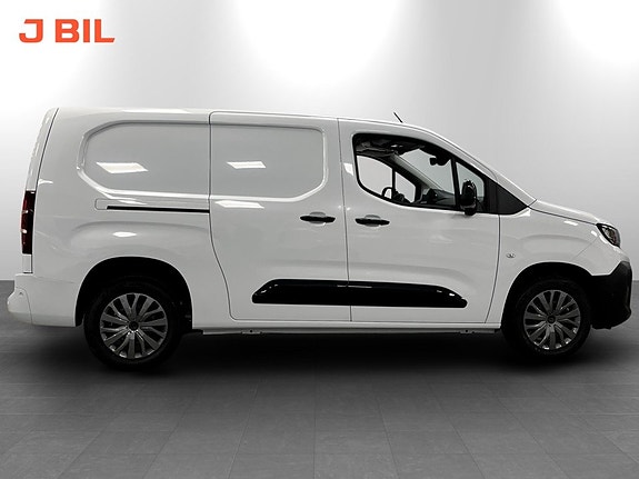 Peugeot Partner 2 of 13