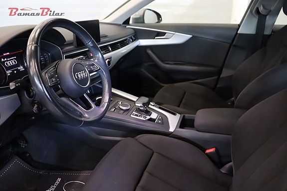 Audi A4 9 of 18