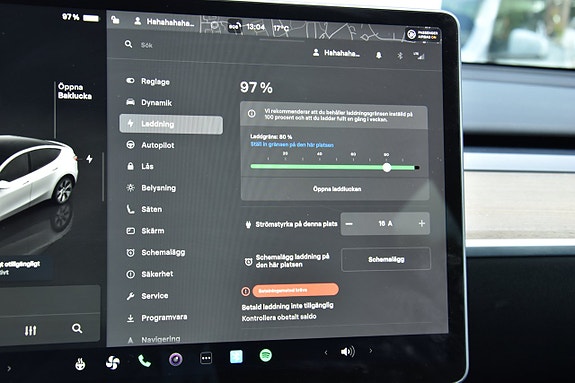 Tesla Model Y 24 of 27