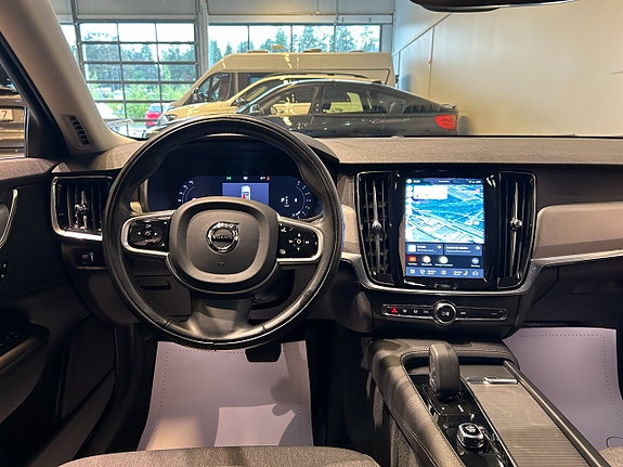 Volvo V90 6 of 16
