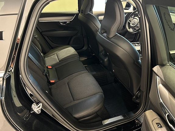 Volvo V90 8 of 16