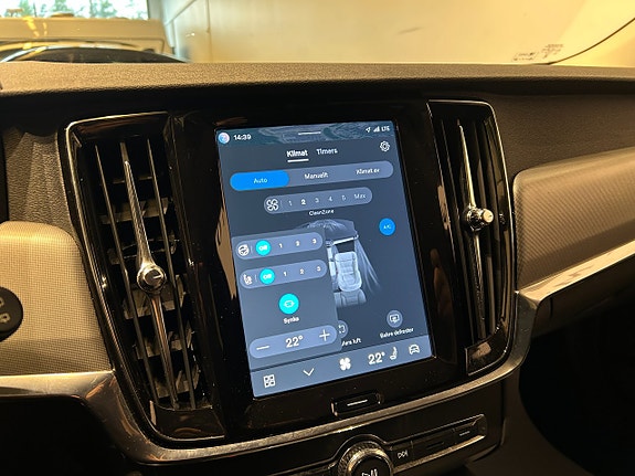 Volvo V90 11 of 16
