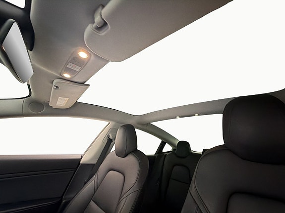 Tesla Model 3 11 of 27