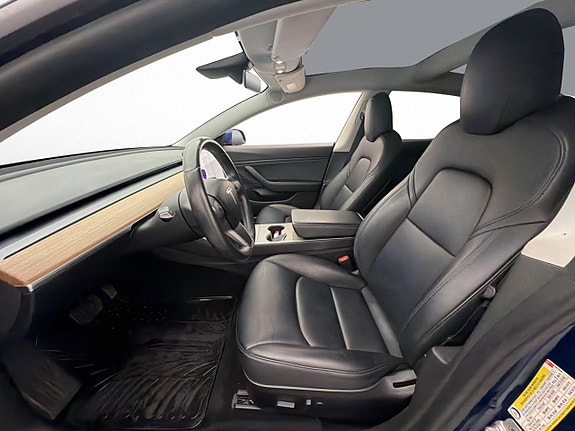 Tesla Model 3 10 of 27