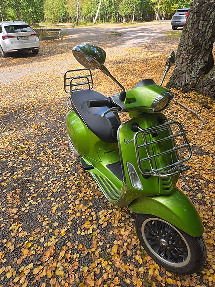 Vespa Sprinter 4 of 8