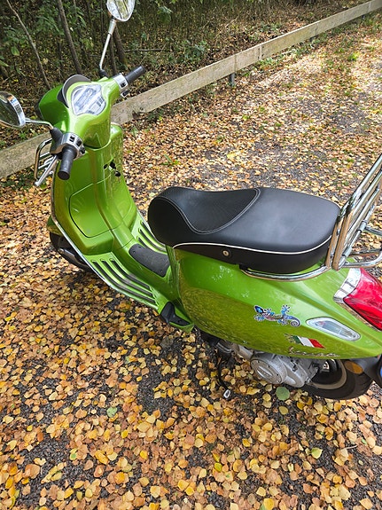 Vespa Sprinter 6 of 8