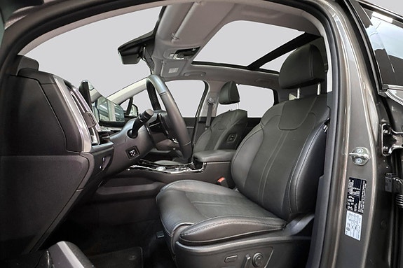 Kia Sorento 14 of 19