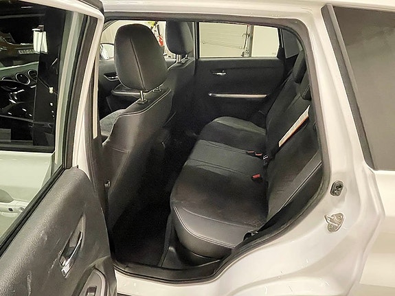 Suzuki Vitara 4 of 6