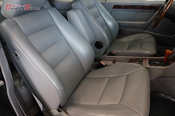 Mercedes-Benz E300 16 of 20