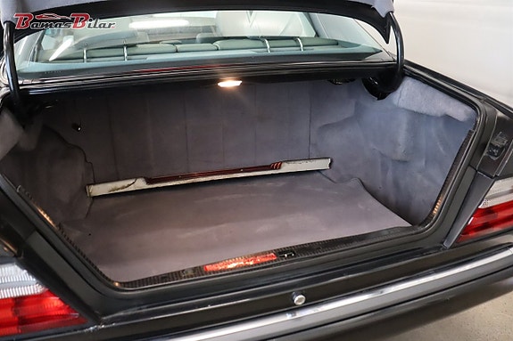 Mercedes-Benz E300 20 of 20