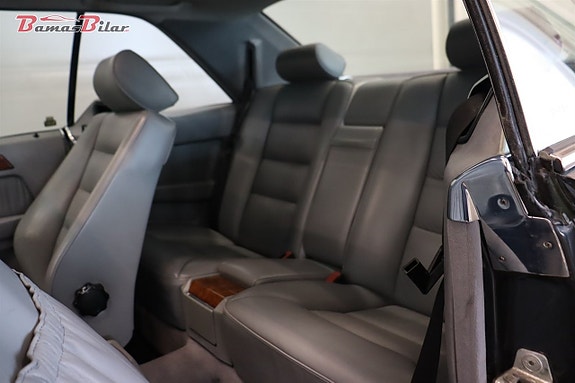 Mercedes-Benz E300 15 of 20