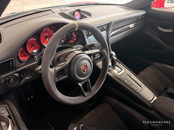Porsche 911 7 of 18
