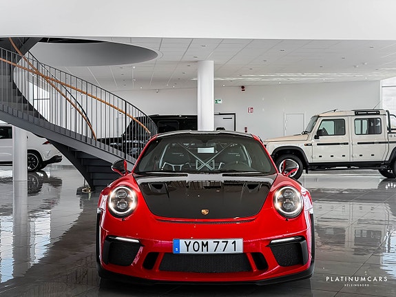 Porsche 911 3 of 18