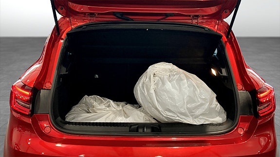 Renault Clio 12 of 19