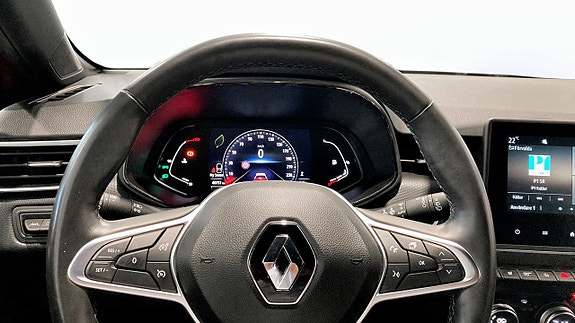 Renault Clio 10 of 19