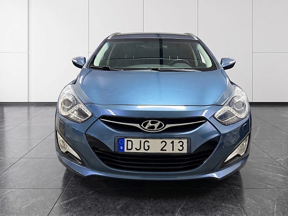 Hyundai i40 2 of 14