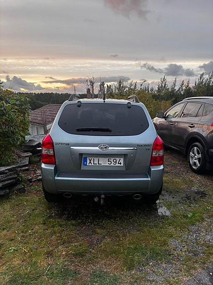 Hyundai Tucson 8 of 12