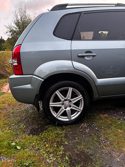 Hyundai Tucson 10 of 12